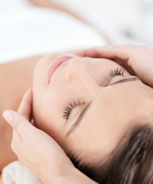 Gesichtsbehandlung-Anti-Aging-Kosmetik Solln